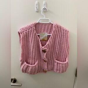 Cute gold button chunky knit vest NWOT